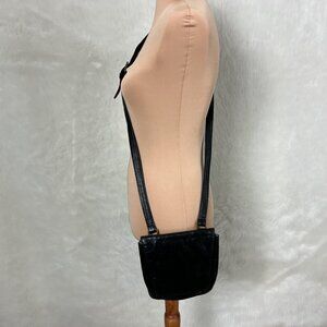 Hobo Black Leather ID Window Minimalist Crossbody Wallet Bag